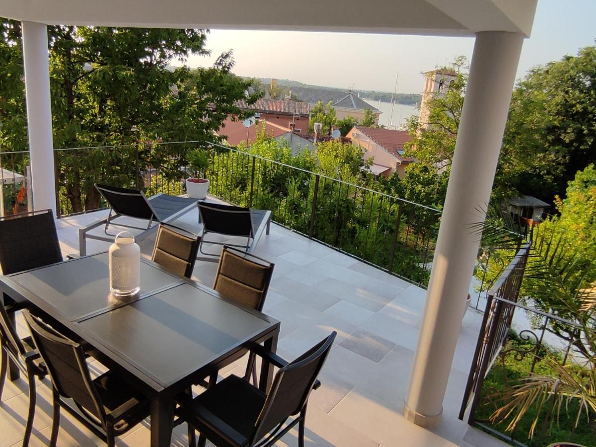 Apartvilla Castropola المظهر الخارجي الصورة