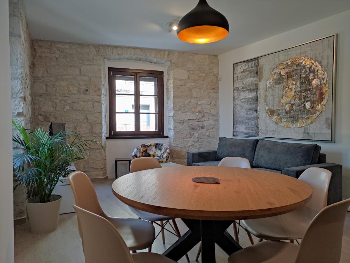 Apartvilla Castropola المظهر الخارجي الصورة